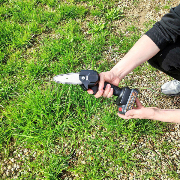 Мини - пила аккумуляторная цепная (сучкорез) Mini Electric Chainsaw 24V с 2 аккумуляторами